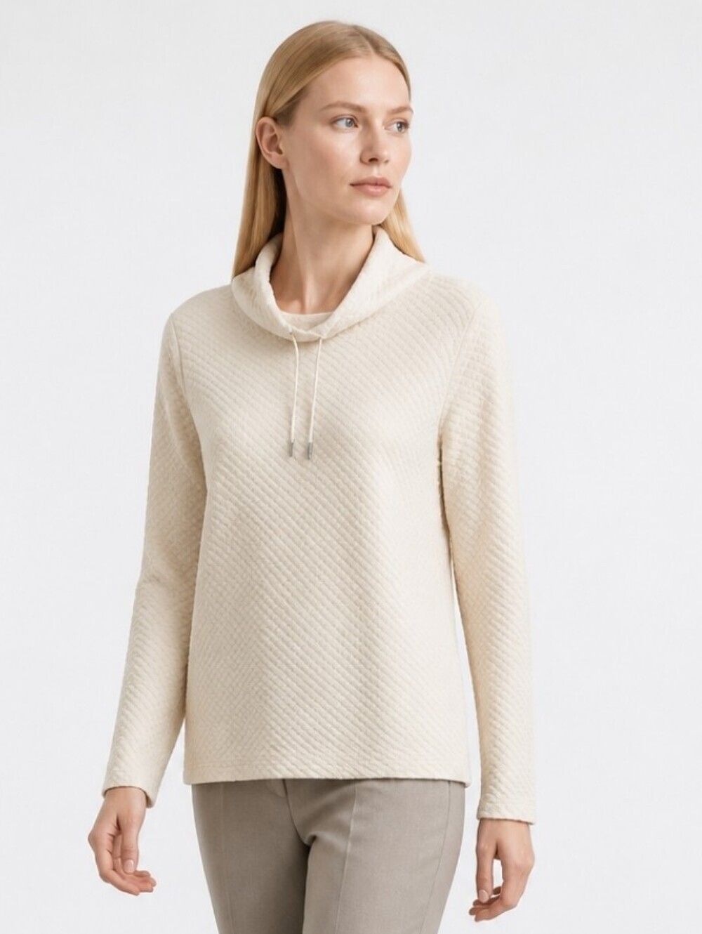 L.L. Bean Women's Softlight Quilted Top Funnelneck Pullover Cream Size Large